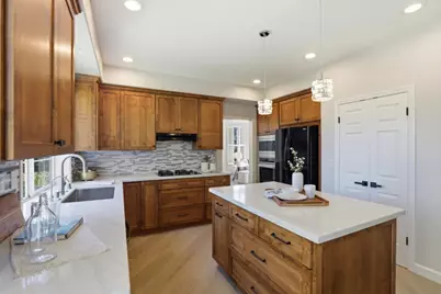 9212 Kestrel Ct, Gilroy, CA 95020 - Photo 15