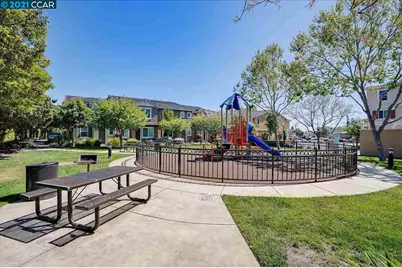 900 Old Oak Ln 3, Hayward, CA 94541 - Photo 29