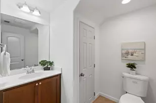 900 Old Oak Ln 3, Hayward, CA 94541 - Photo 11