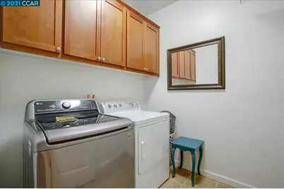 900 Old Oak Ln 3, Hayward, CA 94541 - Photo 15