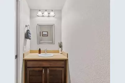 5 Corinthian Ct, Novato, CA 94947 - Photo 11