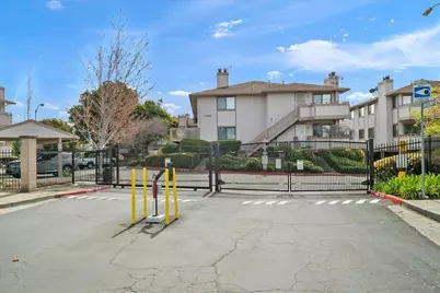 25164 Copa Del Oro Dr 203, Hayward, CA 94545 - Photo 13