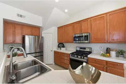 365 Shelby Dr, Mountain View, CA 94043 - Photo 15