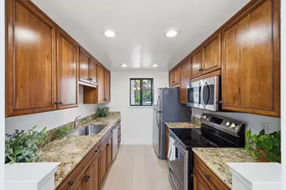 32 Cove Ln, Redwood Shores, CA 94065 - Photo 19