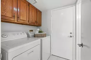 3694 Lucas Dr, San Jose, CA 95148 - Photo 33