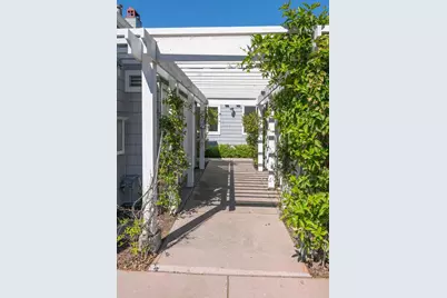 104 Mendocino Way, Redwood Shores, CA 94065 - Photo 3