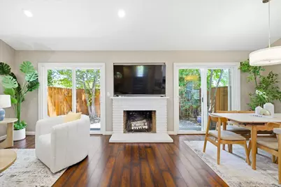 20052 Northcrest Sq, Cupertino, CA 95014 - Photo 11