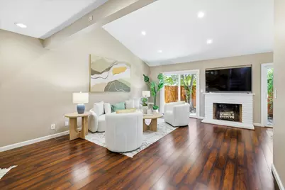 20052 Northcrest Sq, Cupertino, CA 95014 - Photo 5
