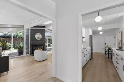 897 Newell Rd, Palo Alto, CA 94303 - Photo 11