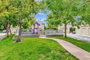 101 Blossom Cir H, San Mateo, CA 94403 - Photo 15