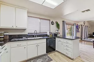 1980 Pebblewood Dr, Sacramento, CA 95833 - Photo 13