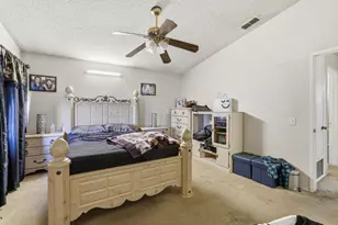 1980 Pebblewood Dr, Sacramento, CA 95833 - Photo 23