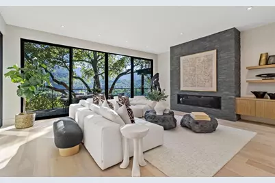 8 Hawkview St, Portola Valley, CA 94028 - Photo 3