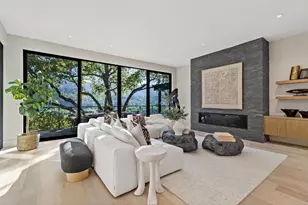 8 Hawkview St, Portola Valley, CA 94028 - Photo 3