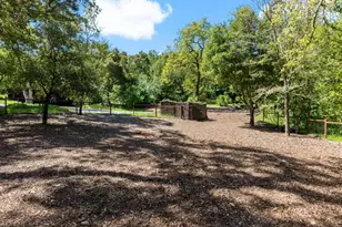 8 Hawkview St, Portola Valley, CA 94028 - Photo 59