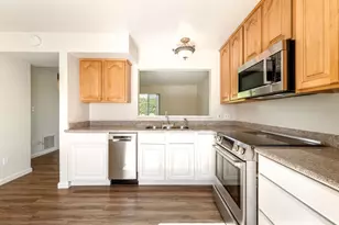 3137 Seacrest Ave 6, Marina, CA 93933 - Photo 9