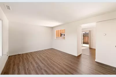 3137 Seacrest Ave 6, Marina, CA 93933 - Photo 5