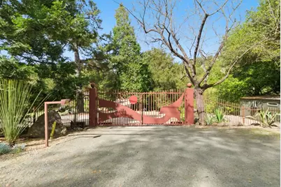 13651 Pierce Rd, Saratoga, CA 95070 - Photo 7