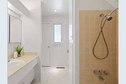 6128 Rainbow Dr, San Jose, CA 95129 - Photo 17