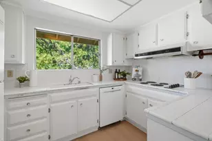 6128 Rainbow Dr, San Jose, CA 95129 - Photo 13