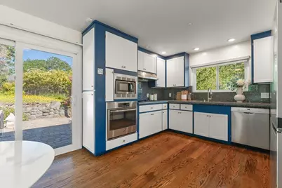 1207 Woodview Ter, Los Altos, CA 94024 - Photo 11