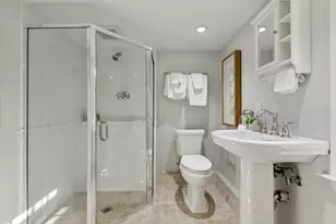 743 Winchester Dr, Burlingame, CA 94010 - Photo 57