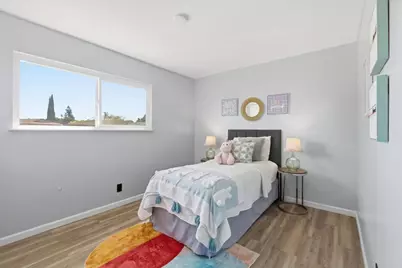 137 Carling Ct, San Jose, CA 95111 - Photo 27