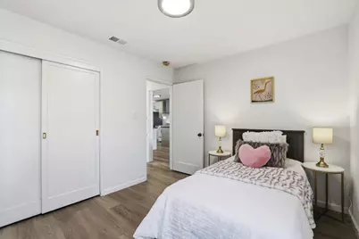 111 Nancy Ct, Mountain View, CA 94041 - Photo 17