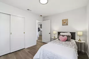 111 Nancy Ct, Mountain View, CA 94041 - Photo 17