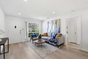 111 Nancy Ct, Mountain View, CA 94041 - Photo 35