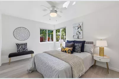 111 Nancy Ct, Mountain View, CA 94041 - Photo 19