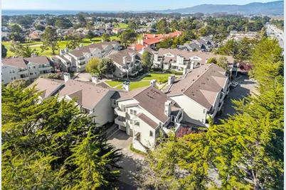 135 Troon Way, Half Moon Bay, CA 94019 - Photo 43