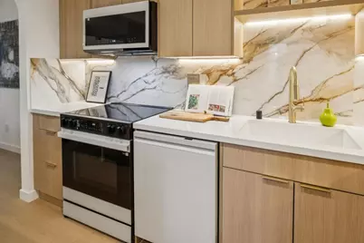 142 Mission Dr, East Palo Alto, CA 94303 - Photo 11