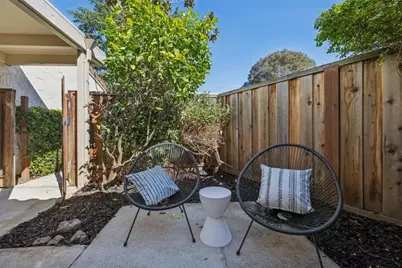 142 Mission Dr, East Palo Alto, CA 94303 - Photo 17