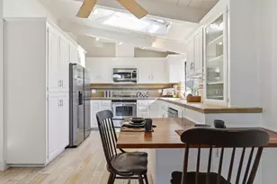 666 Ashbourne Dr, Sunnyvale, CA 94087 - Photo 13