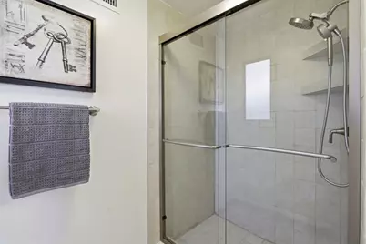 666 Ashbourne Dr, Sunnyvale, CA 94087 - Photo 33