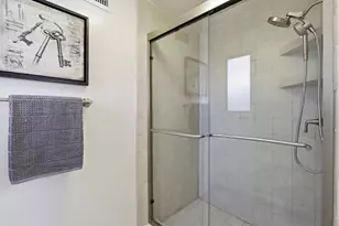 666 Ashbourne Dr, Sunnyvale, CA 94087 - Photo 33