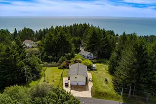 520 Redwood Rd, Whitethorn, CA 95589 - Photo 59