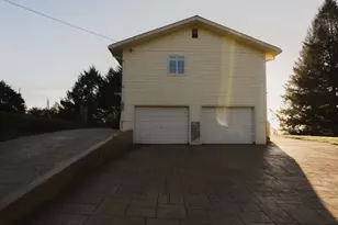 520 Redwood Rd, Whitethorn, CA 95589 - Photo 7