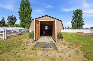 370 Union Heights, Hollister, CA 95023 - Photo 29