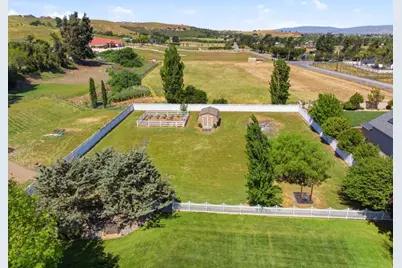 370 Union Hts, Hollister, CA 95023 - Photo 33