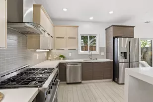 933 Felicidad Ct, San Jose, CA 95117 - Photo 11