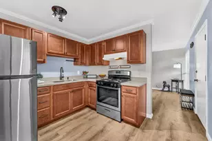 500 Glenwood Cir 313, Monterey, CA 93940 - Photo 3