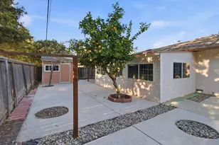 395 Fanyon St, Milpitas, CA 95035 - Photo 43