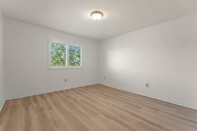 402 Winchester Dr, Watsonville, CA 95076 - Photo 11