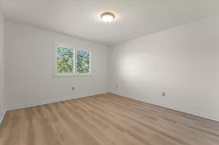 402 Winchester Dr, Watsonville, CA 95076 - Photo 11