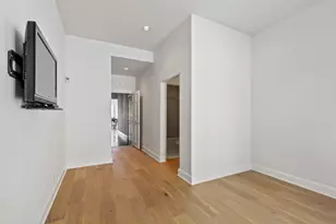 15 Boroughwood Pl, Hillsborough, CA 94010 - Photo 39