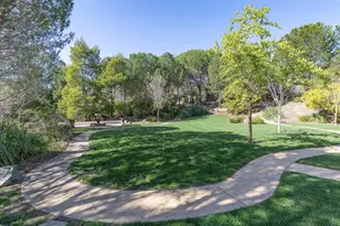 15 Boroughwood Pl, Hillsborough, CA 94010 - Photo 111