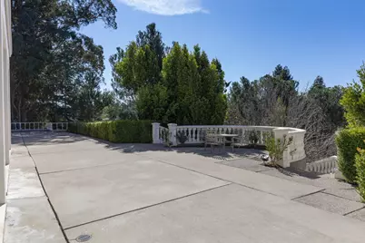 15 Boroughwood Pl, Hillsborough, CA 94010 - Photo 105