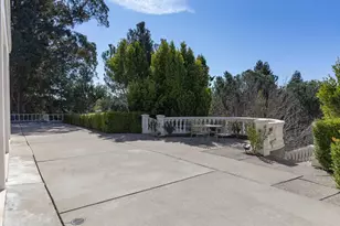 15 Boroughwood Pl, Hillsborough, CA 94010 - Photo 105